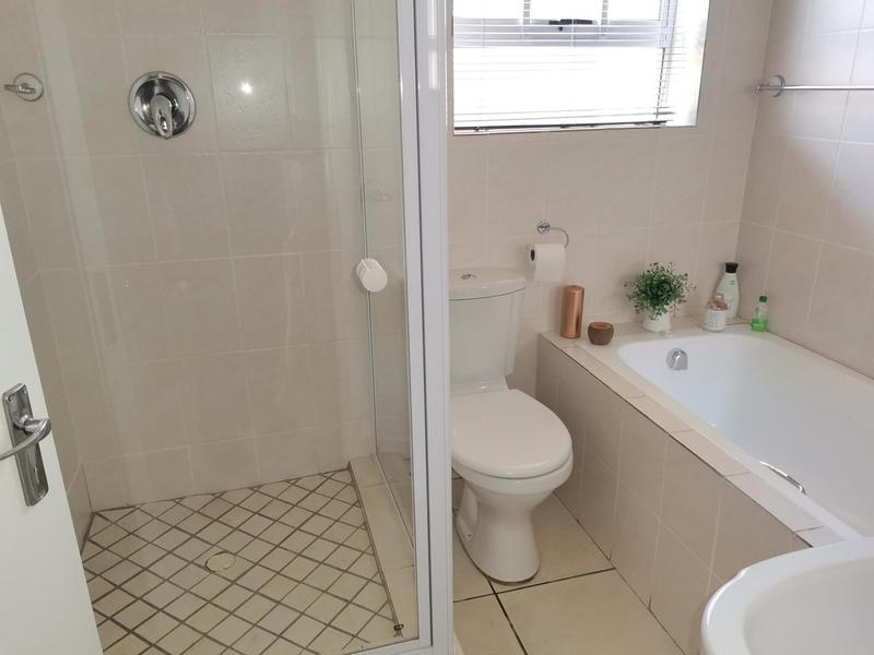 To Let 2 Bedroom Property for Rent in Vredekloof Western Cape